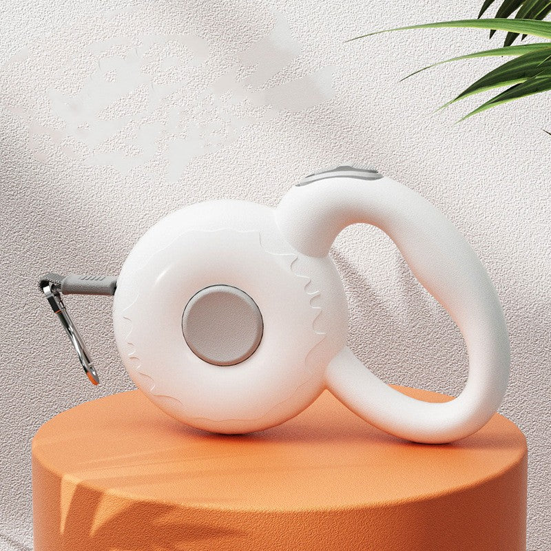The Ultimate Companion for Safe and Enjoyable Walks: Pet Reflective Retractable Leash