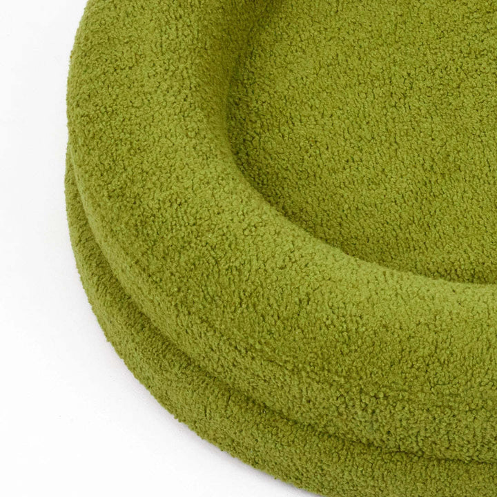 Discover the Comfort of the Pet Solid Color Round Leisure Nest Bed
